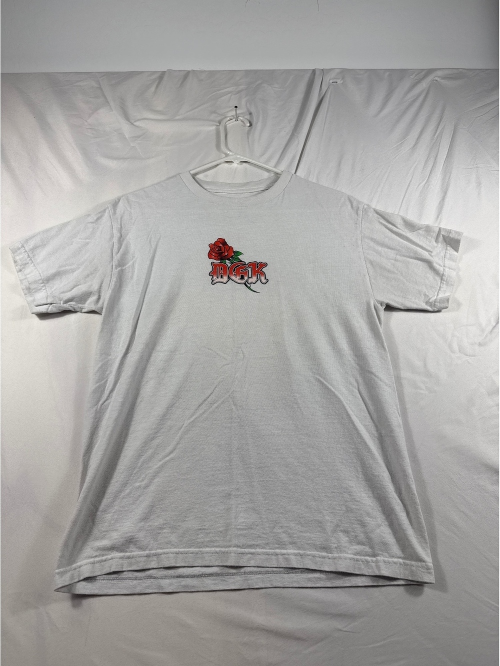 White DGK For Vida Graphic T-Shirt with Red Car and Roses Design, Size Medium